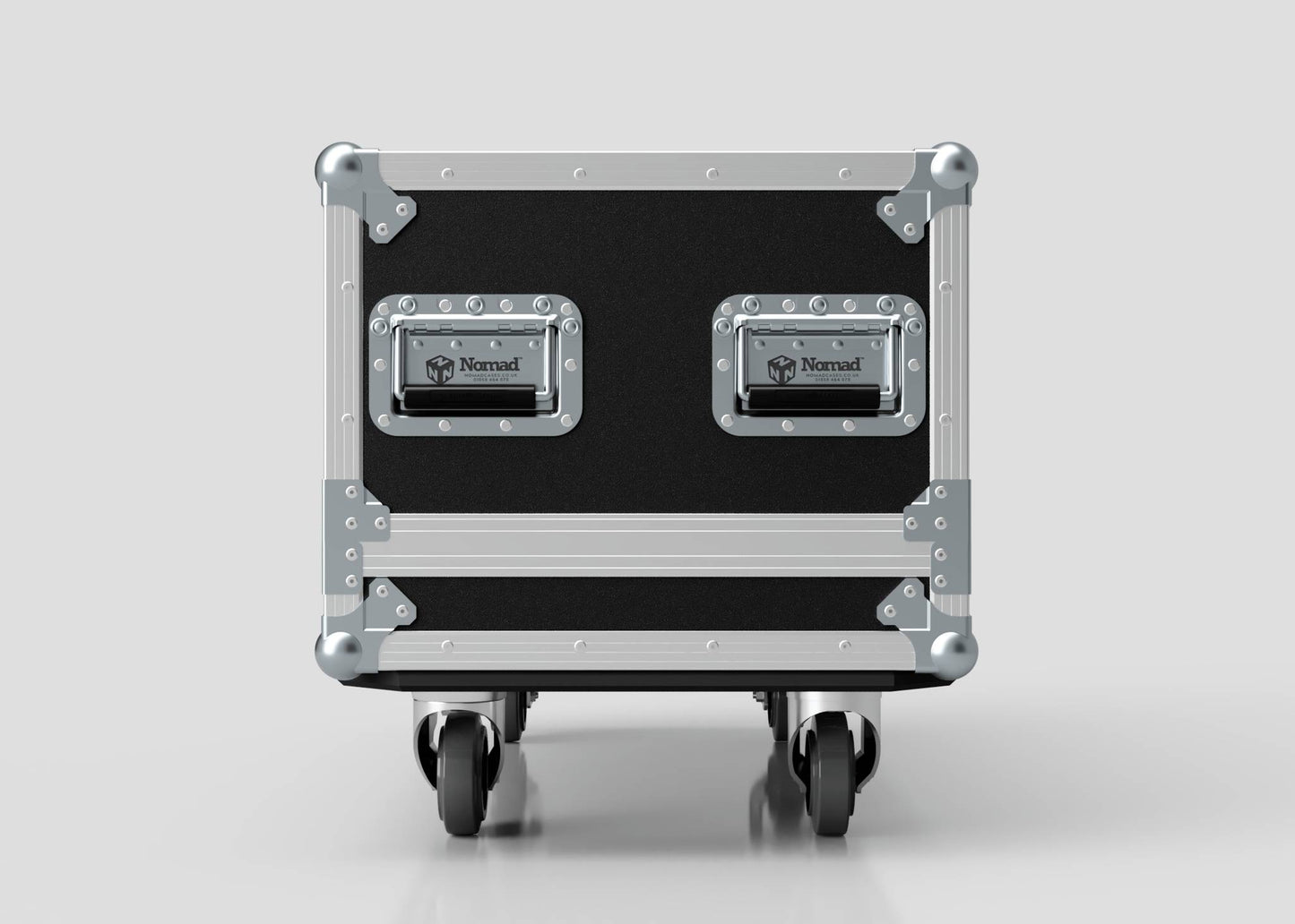 The Medium Gearbox Case is a black and silver rolling equipment case with metal reinforcements, two handles, and ample storage space—internal dimensions are 940 x 450 x 400 mm—shown against a plain background.