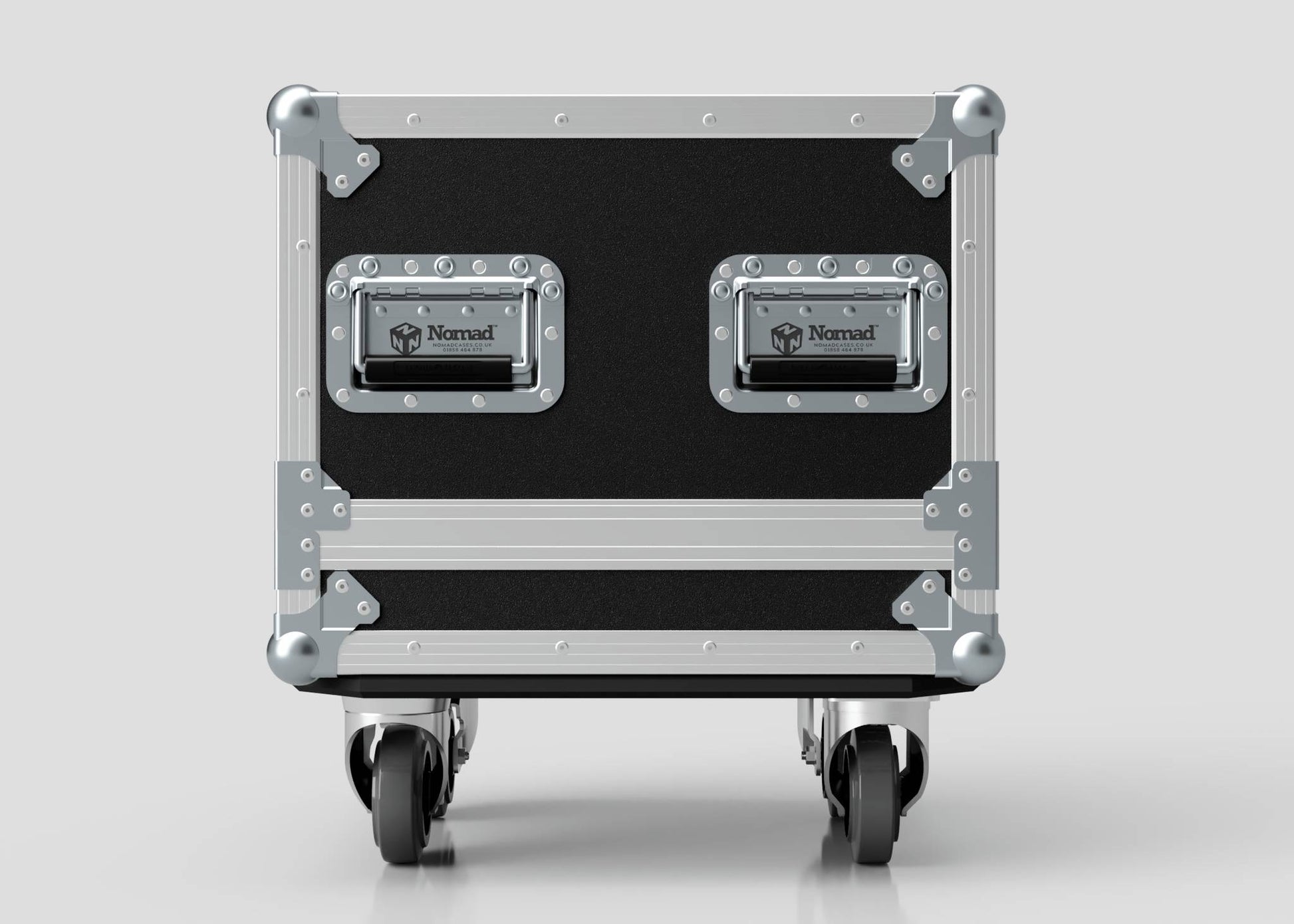 The Diff Case is a black and silver rolling equipment case with metal edges, handles, and four caster wheels, labeled 'Nomad.' Its external dimensions are displayed in mm for easy reference against a plain background.