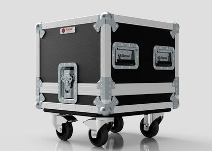 The Diff Case is a black and silver flight case with metal reinforcements and handles, mounted on four swiveling casters, shown on a light gray background and designed to optimize internal dimensions for secure storage.
